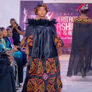 Toghu Woman fashion dress 53
