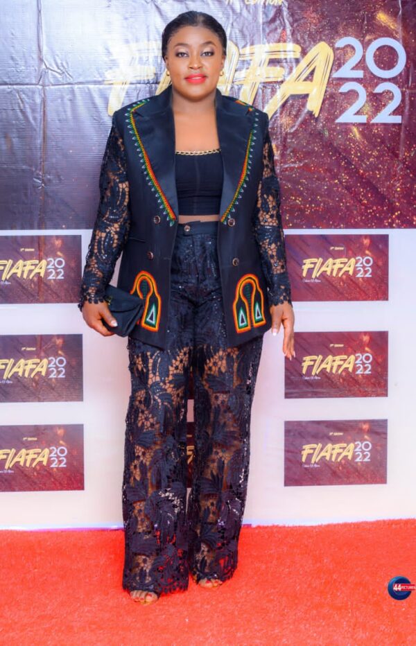 Toghu Woman fashion dress 44