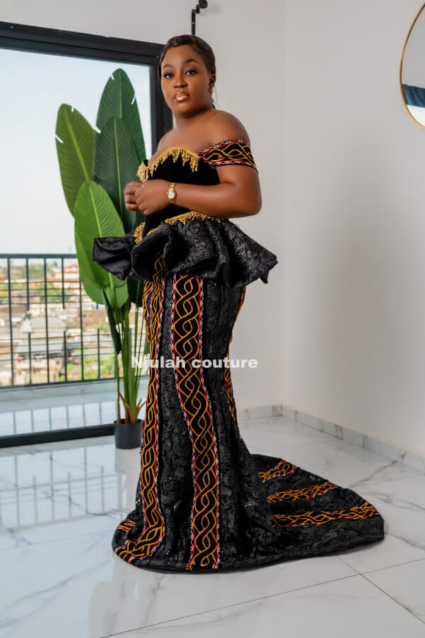 Toghu Woman fashion dress 38